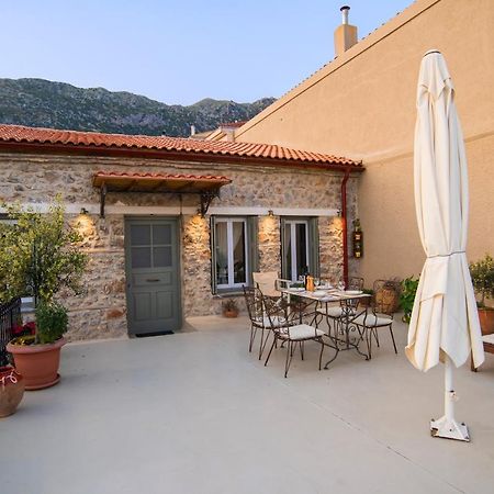 Guesthouse Simou With View 3 Bedrooms Arachova Dış mekan fotoğraf