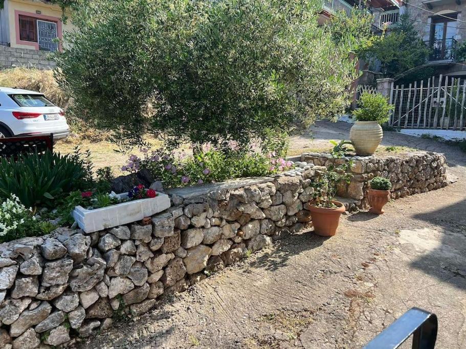 Guesthouse Simou With View 3 Bedrooms Arachova Dış mekan fotoğraf