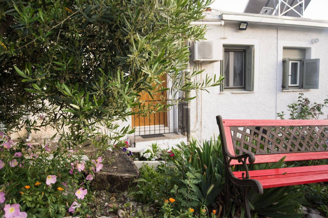 Guesthouse Simou With View 3 Bedrooms Arachova Dış mekan fotoğraf
